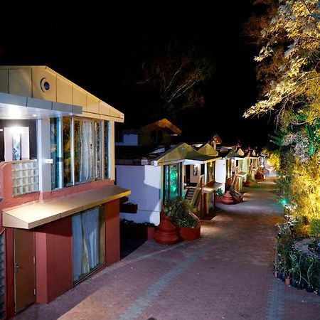 Summer Plaza Resort Panchgani Exterior foto