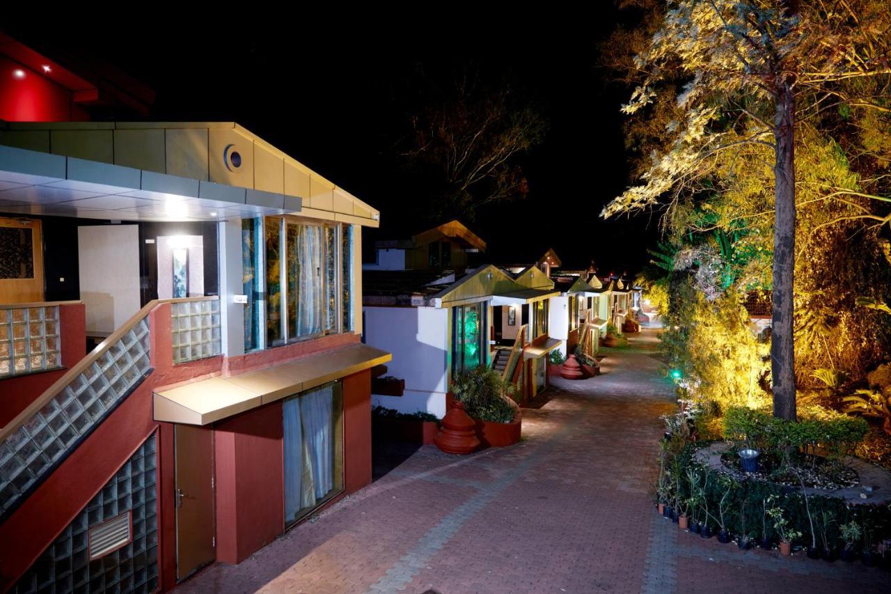 Summer Plaza Resort Panchgani Exterior foto